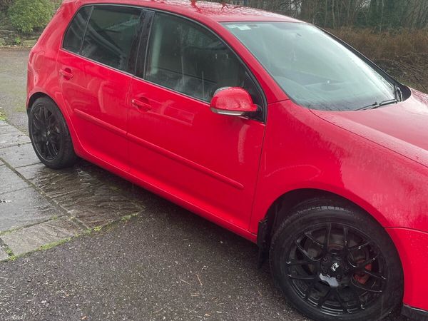Volkswagen Golf Hatchback, Petrol, 2008, Red