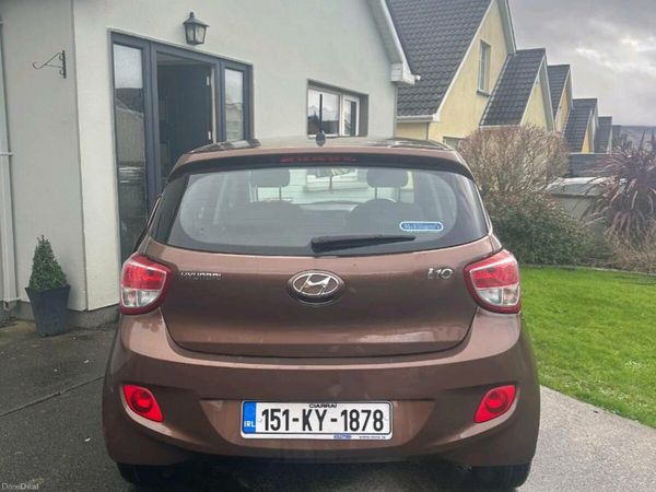 Hyundai i10 Hatchback, Petrol, 2015, Bronze