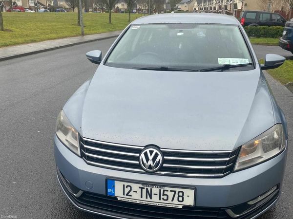 Volkswagen Passat Saloon, Diesel, 2012, Grey
