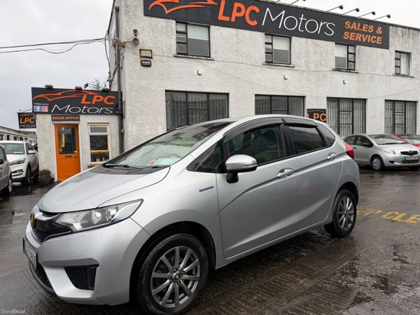 Honda Fit Hatchback, Petrol Hybrid, 2015, Silver
