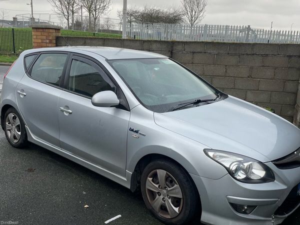 Hyundai i30 MPV, Petrol, 2011, Silver