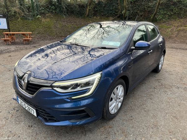 Renault Megane Hatchback, Petrol, 2021, Blue
