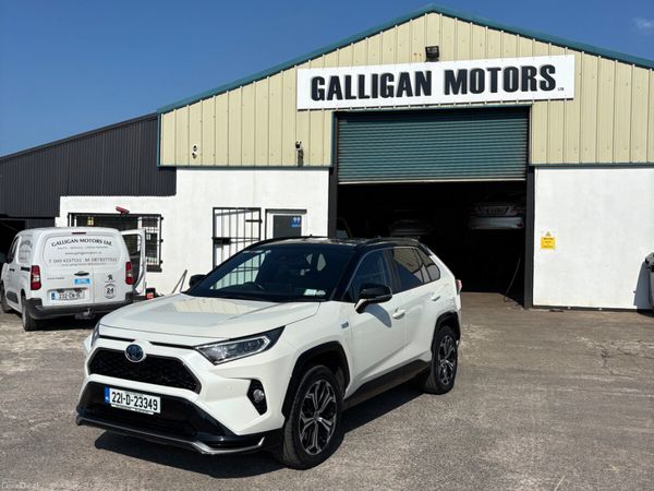 Toyota RAV4 SUV, Petrol Hybrid, 2022, White