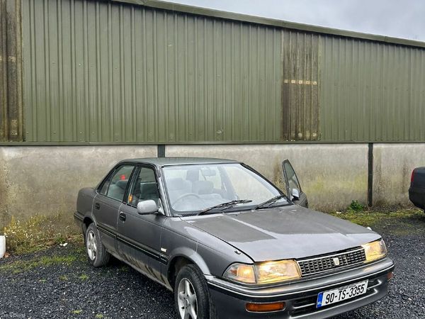 Toyota Corolla Saloon, Petrol, 1990, Grey