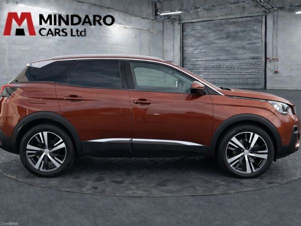 Peugeot 3008 MPV, Petrol, 2018, Brown