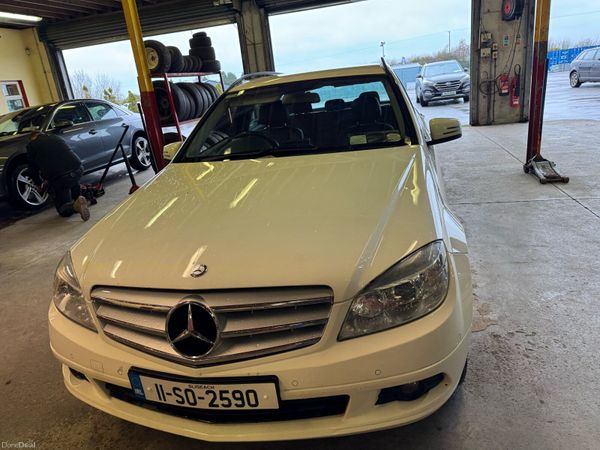 Mercedes-Benz C-Class Estate, Diesel, 2011, White