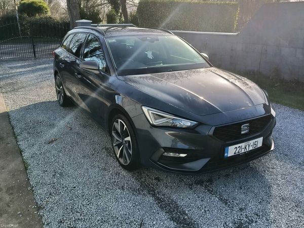 SEAT Leon Estate, Petrol, 2022, Grey