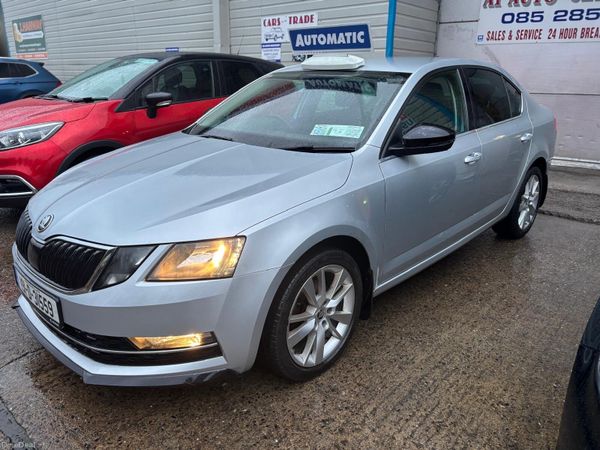 Skoda Octavia Saloon, Petrol, 2019, Grey