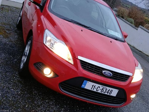 Ford Focus Hatchback, Diesel, 2011, Red