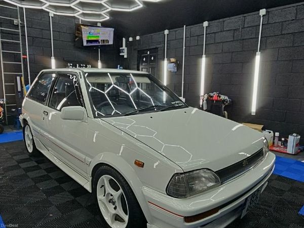 Toyota Starlet Hatchback, Petrol, 1989, White