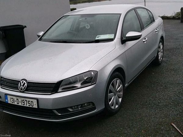 Volkswagen Passat Saloon, Diesel, 2013, Silver