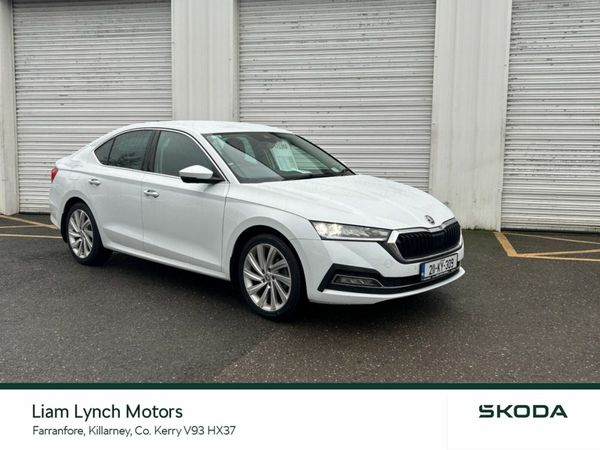 Skoda Octavia Saloon, Petrol, 2021, White