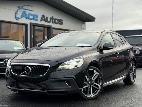 Volvo V40 Hatchback, Diesel, 2018, Black