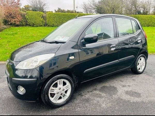 Hyundai i10 Hatchback, Petrol, 2010, Black