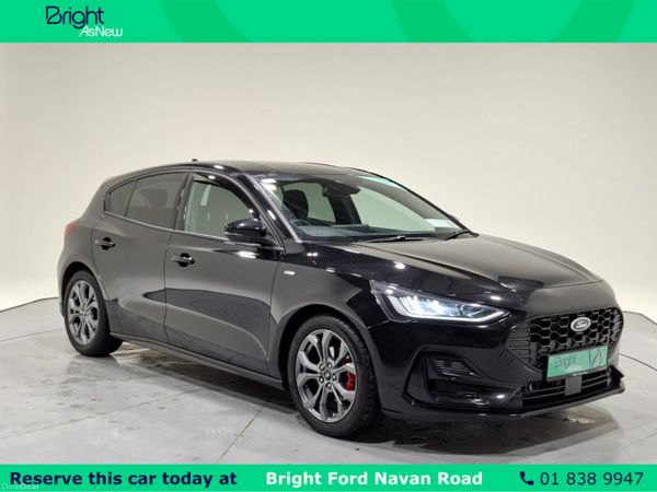 Ford Focus Hatchback, Petrol, 2024, Black