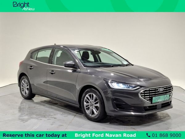 Ford Focus Hatchback, Petrol, 2023, Grey