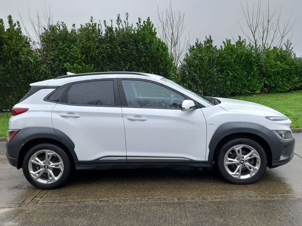 Hyundai KONA MPV, Diesel, 2021, White