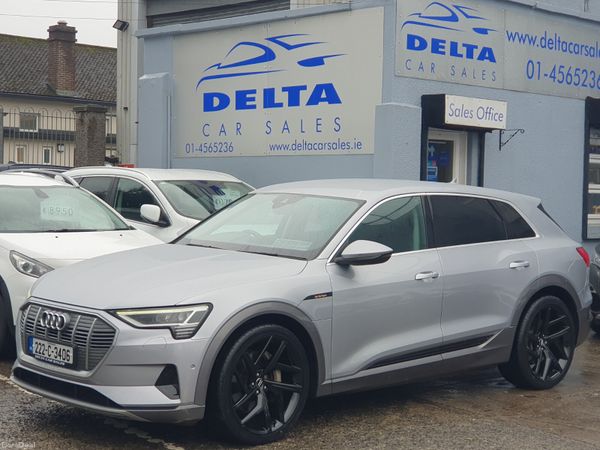 Audi e-tron Estate/Jeep, Electric, 2022, Grey