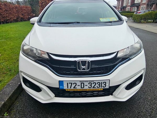 Honda Fit Hatchback, Petrol Hybrid, 2017, White