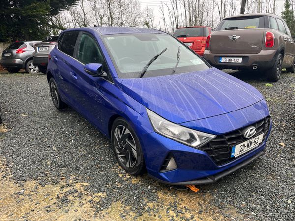 Hyundai i20 Hatchback, Petrol, 2021, Blue