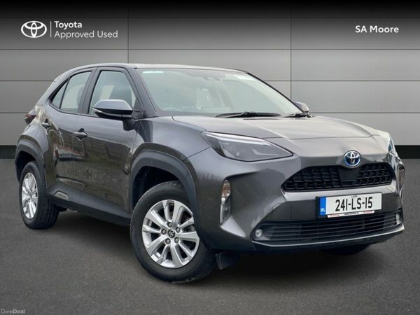 Toyota Yaris Cross Hatchback, Petrol Hybrid, 2024, Grey
