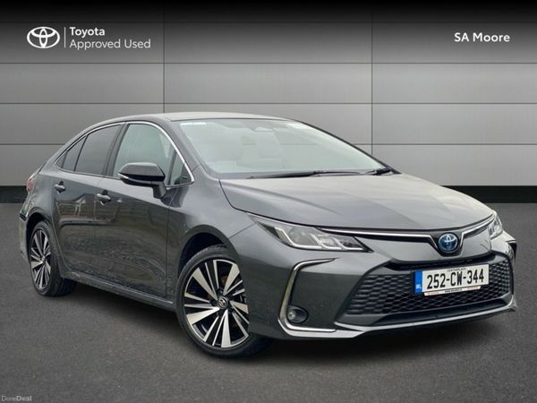 Toyota Corolla Saloon, Petrol Hybrid, 2025, Grey