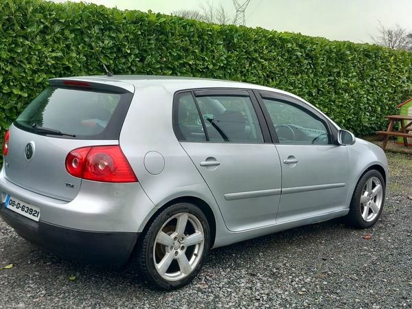 Volkswagen Golf Hatchback, Diesel, 2008, Silver