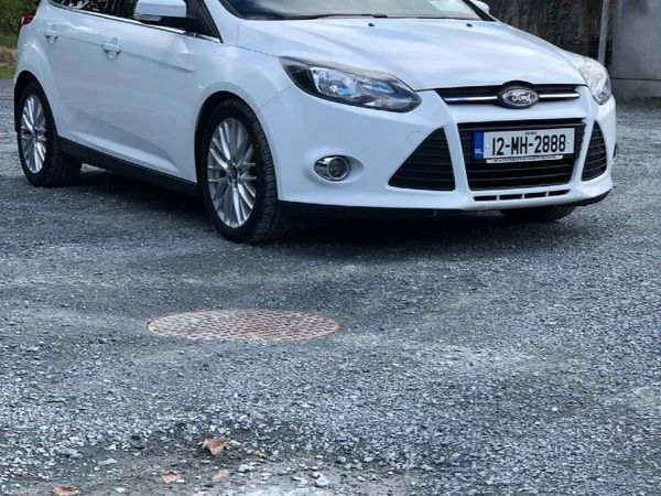 Ford Focus Hatchback, Diesel, 2012, White