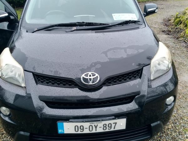 Toyota Urban Cruiser SUV, Petrol, 2009, Black