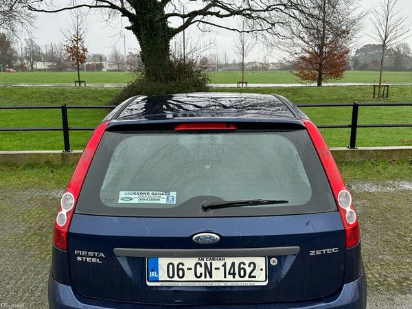 Ford Fiesta Hatchback, Petrol, 2006, Blue