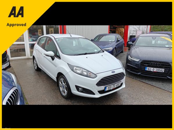 Ford Fiesta Hatchback, Petrol, 2013, White