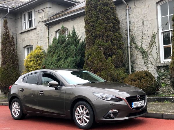 Mazda Mazda3 Hatchback, Diesel, 2017, Brown