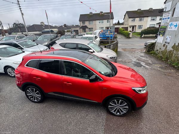 Renault Kadjar SUV, Diesel, 2017, Red