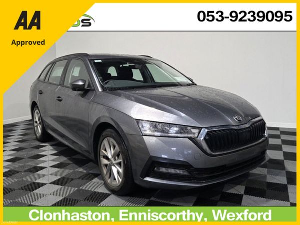 Skoda Octavia Estate, Diesel, 2023, Grey