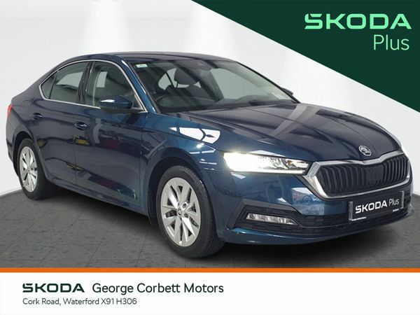 Skoda Octavia Saloon, Petrol, 2024, Blue