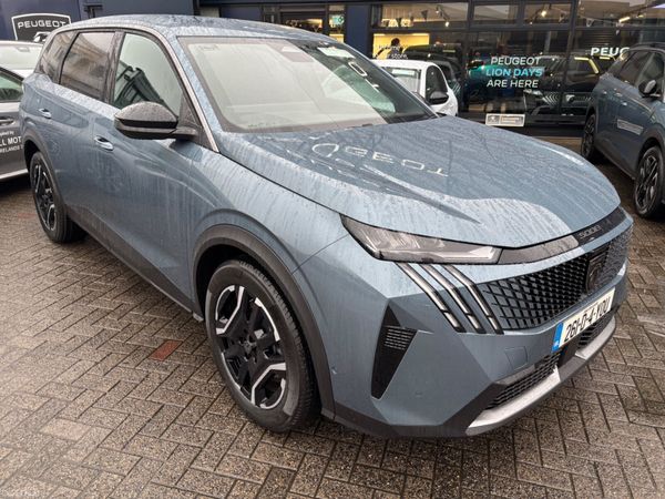 Peugeot 5008 SUV, Electric, 2026, Blue