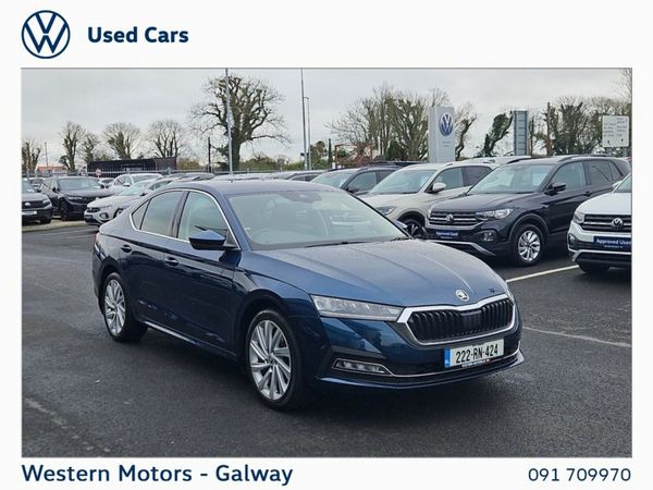Skoda Octavia Saloon, Diesel, 2022, Blue