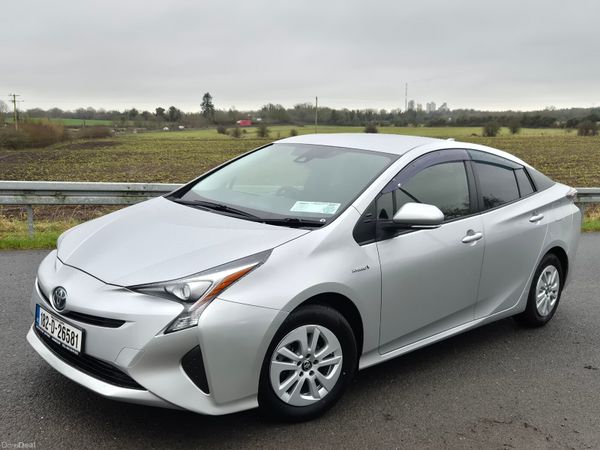 Toyota Prius Hatchback, Petrol Hybrid, 2018, Silver