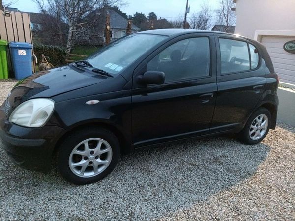 Toyota Yaris Hatchback, Petrol, 2004, Black