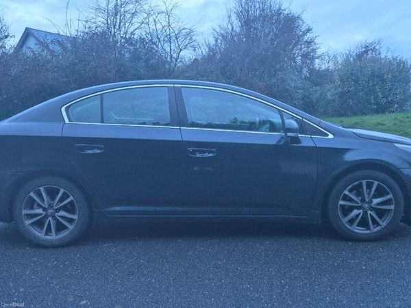 Toyota Avensis Saloon, Diesel, 2012, Grey