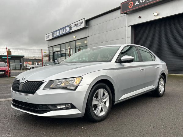 Skoda Superb Hatchback, Diesel, 2019, Silver