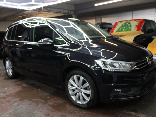 Volkswagen Touran MPV, Diesel, 2019, Black