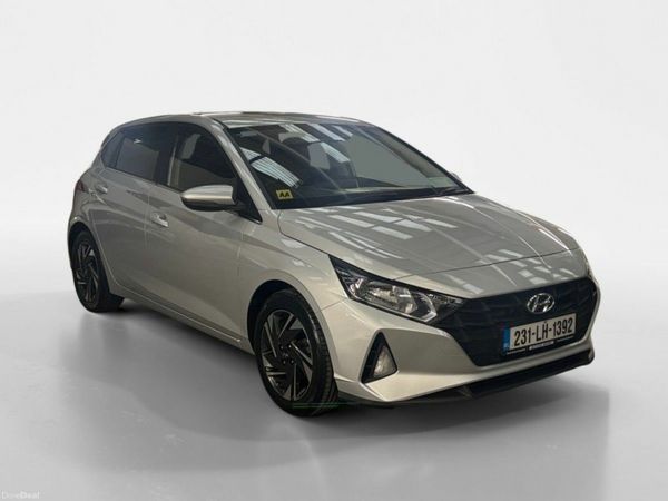 Hyundai i20 Hatchback, Petrol, 2023, Grey