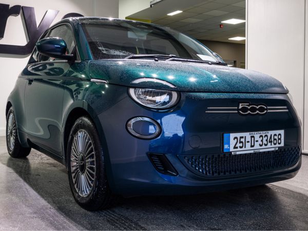 Fiat 500e Hatchback, Electric, 2025, Green