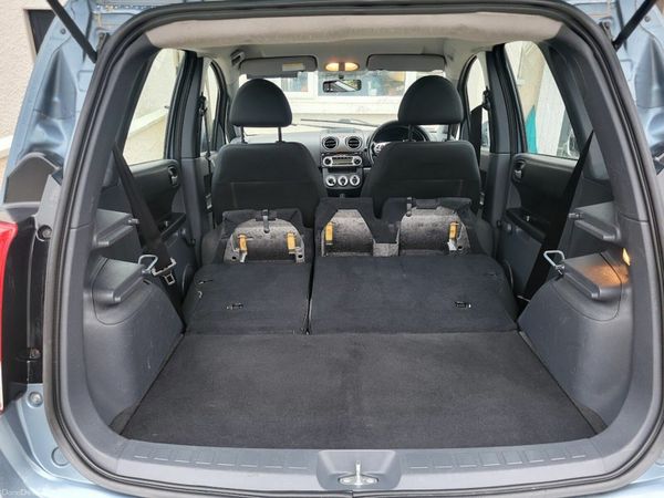 Mitsubishi Colt MPV, Petrol, 2012, Blue