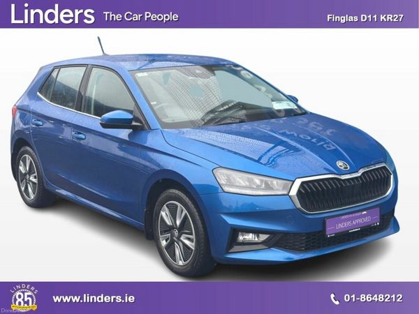 Skoda Fabia Hatchback, Petrol, 2022, Blue