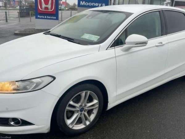 Ford Mondeo Hatchback, Diesel, 2016, White