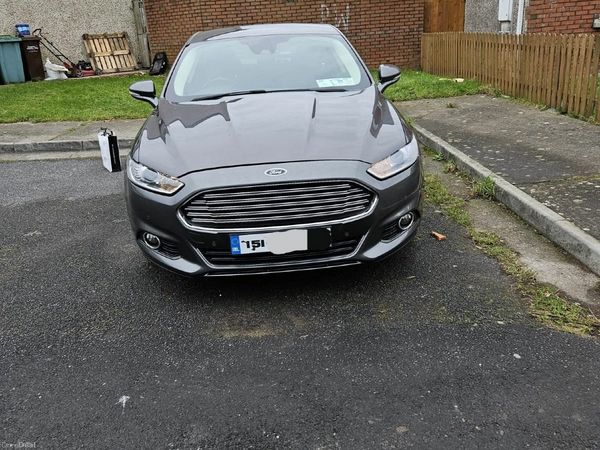 Ford Mondeo Hatchback, Diesel, 2015, Grey