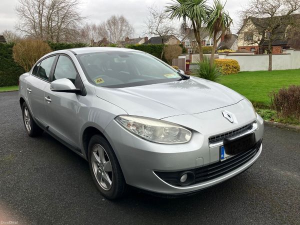 Renault Fluence Saloon, Diesel, 2012, Silver