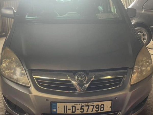 Vauxhall Zafira MPV, Diesel, 2011, Silver